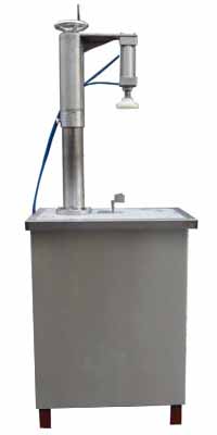 轧盖机,气动塑料盖压盖机,食用油桶半自动压盖机,气动手动压盖机