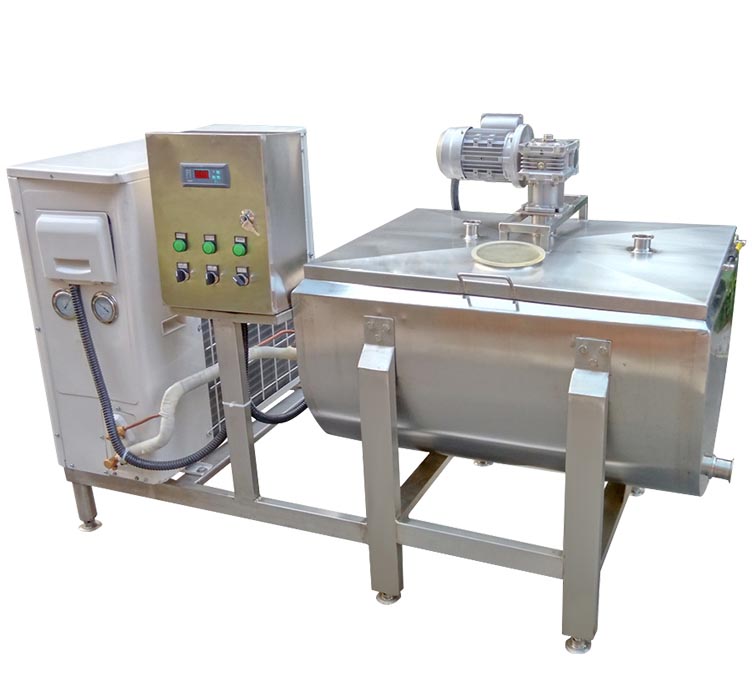 不锈钢制冷罐牛奶罐